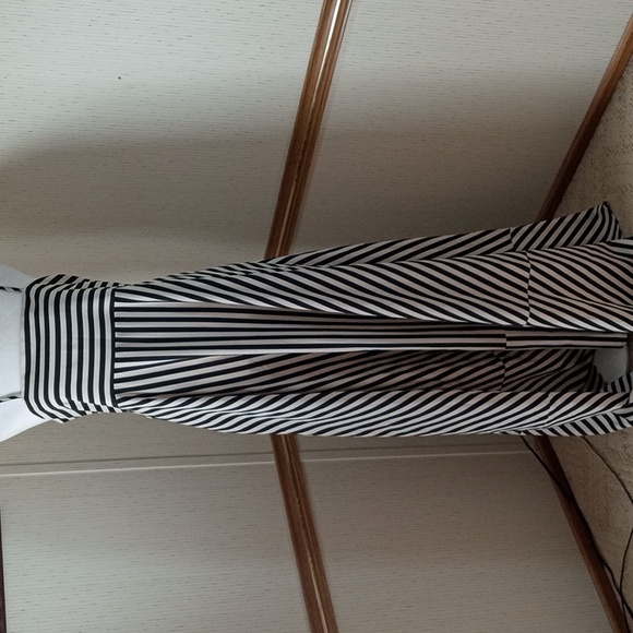 Cupshe Black and White Striped Maxi Dress,Beachy, Vacation, Cruise, Festival - Picture 3 of 9